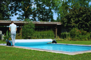 Enroulement de la couverture de piscine koverloop Assist motorisée