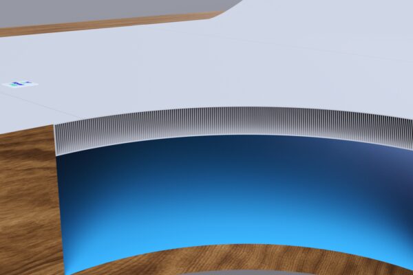 Schéma technique en coupe d'une piscine avec la couverture gonflable KOVERLOOP montrant l'isolation thermique au-dessus de l'eau.